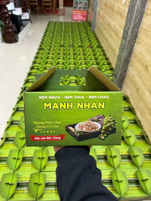 Hộp quà nem ngựa, giao hàng toàn quốc