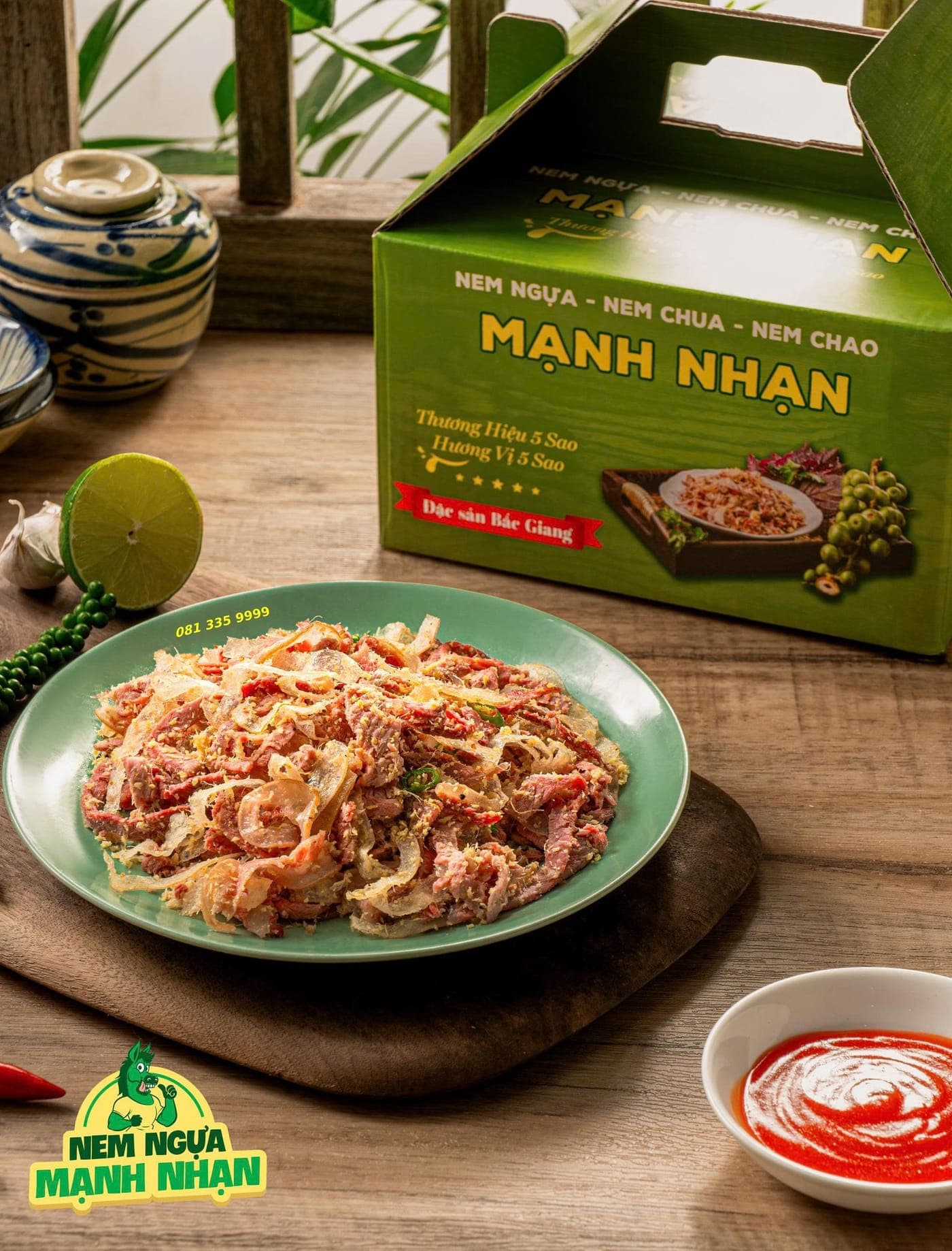 Nem ngựa Mạnh Nhạn cùng hộp quà tặng